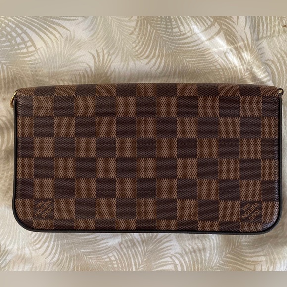 Louis Vuitton Felicie Pouchette - Picture 3 of 10